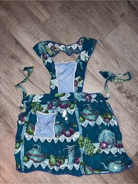 Adorable vintage Teal Vintage Fruit & Tea Print Apron Dress. Small medium
